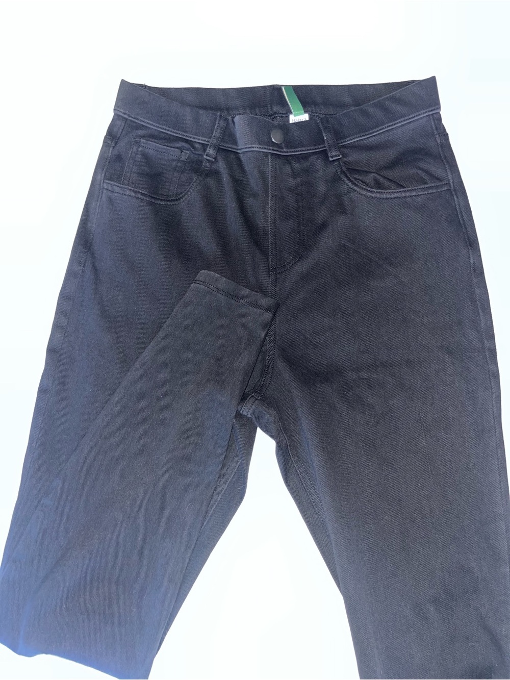 HALARA Woman’s Slim Straight Black Jeans